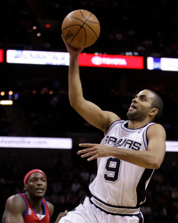 Boston podľahol Orlandu, Spurs zdolali Suns