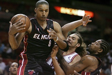 Fotogaléria k nočným stretnutiam NBA z 9. marca