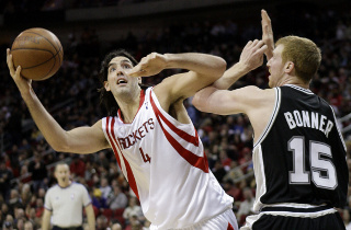 Fotogaléria k nočným duelom NBA zo 14. marca