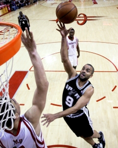 Trojnásobné predĺženie a hviezdny výkon Dwyana Wada v Miami