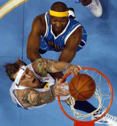 Billups suverénne priviedol Denver k druhému víťazstvu