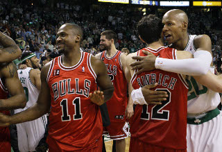 Fotogaléria k nočnému stretnutiu NBA medzi Bostonom a Chicagom
