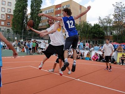 Streetball tour 09 pokračuje v sobotu v Handlovej