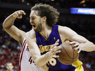 Fotogaléria k nočným stretnutiam NBA z 10. mája