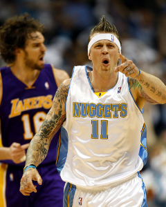 Lakers lepšie zvládli koncovku a vyhrali v Denveri