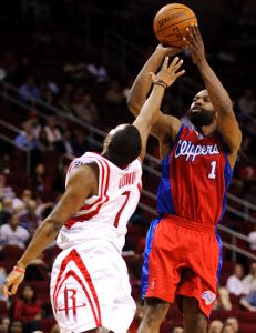 Clippers ukončili jedenásťzápasovú sériu prehier vonku