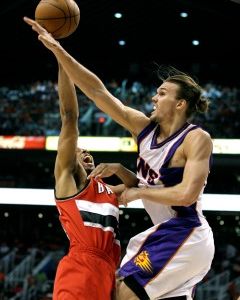 Domáce tímy stopercentné, Phoenix rozdrvil Portland