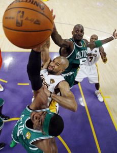 Ray Allen vystrieľal Bostonu vyrovnanie