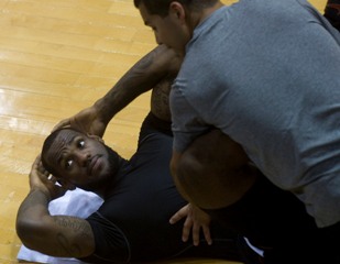Clevelanďania sa zbavujú LeBronových dresov