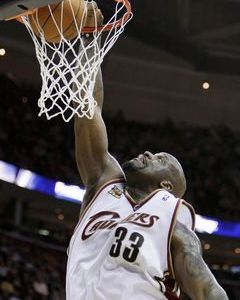 Shaquille O’Neal chce byť aspoň polovičný Bill Russell