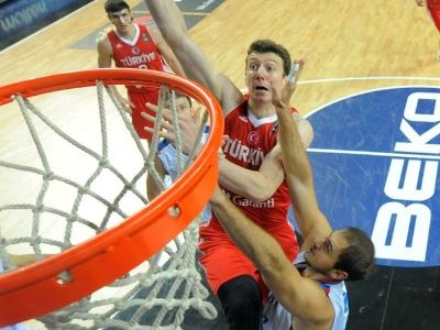 Do Siene slávy FIBA Sabonis, Divac aj Schmidt
