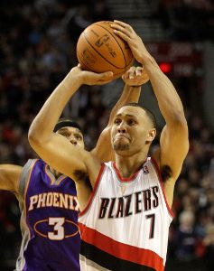 Na úvod sezóny NBA víťazstvá Lakers, Bostonu a Portlandu
