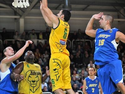 Fotogaléria zo zápasu Levice – Svit