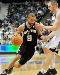 San Antonio obrátilo duel v New Orleans