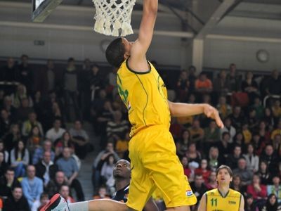 Hráčom týždňa Esian Henderson
