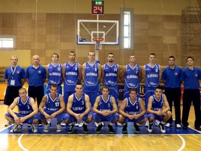 Hanbu si neurobili, chýbal vysoký center