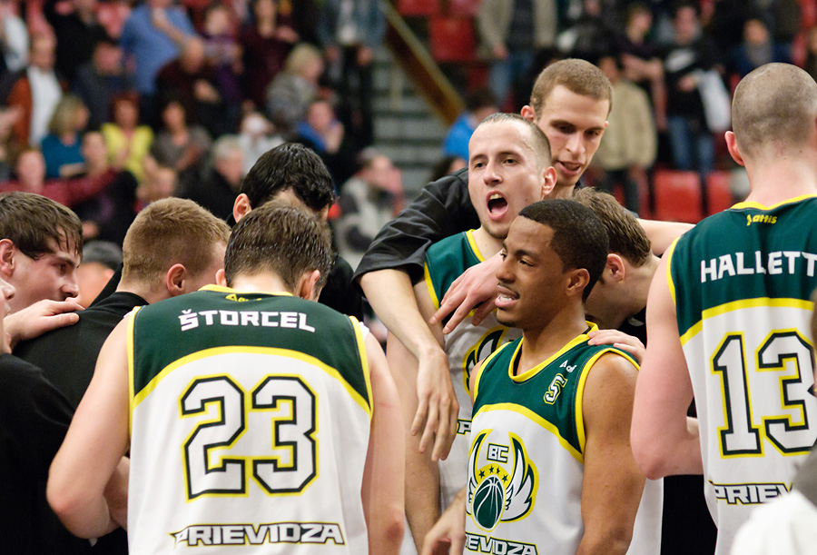 So šancou na play-off ešte Prievidza, B. Bystrica a Svit
