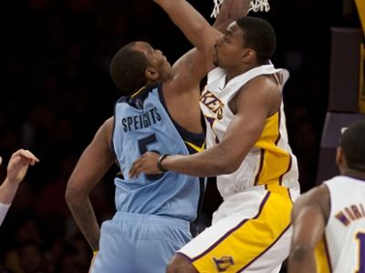 Andrew Bynum nepomôže USA obhájiť zlato na OH