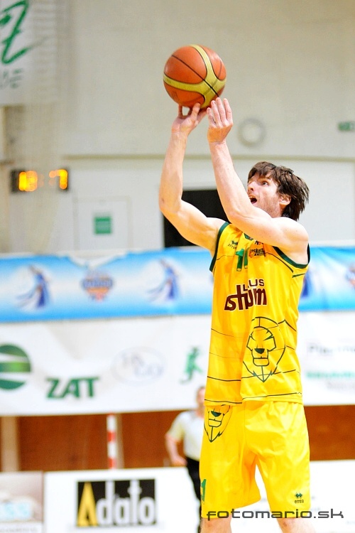 Pravý basketbal ho naučil hrať Urban ako 23-ročného
