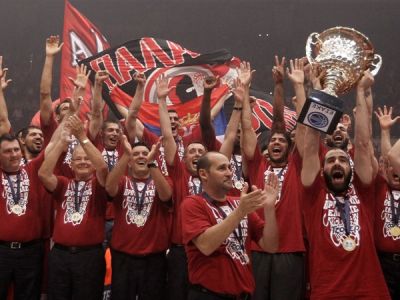 Olympiakos v gréckej lige detronizoval Panathinaikos