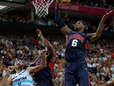 LeBron James po dvadsiatich rokoch zopakoval Jordanov kúsok