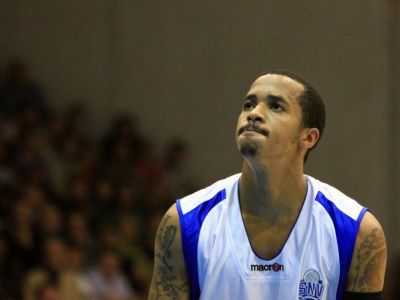 Hviezdou kola Maurice Acker