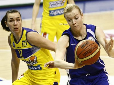 Fotogaléria zo zápasu Good Angels – Petržalka