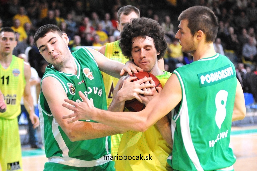 Fotogaléria zo zápasu Levice – Handlová