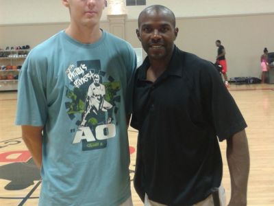 Na NCAA sa pripravoval s víťazom NBA