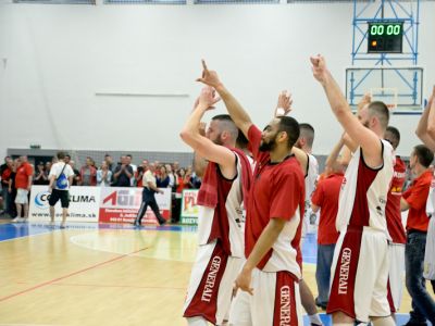 Komárno zdolalo Inter a ujalo sa vedenia vo finále (video)