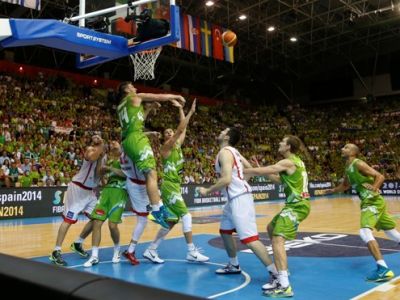 Slovinci robia šampionát pre ľudí, pivo aj za 1,6 eura