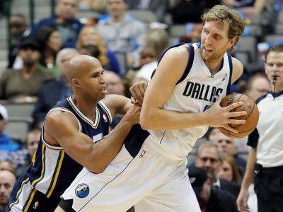 Nowitzki míňa jednu legendu za druhou