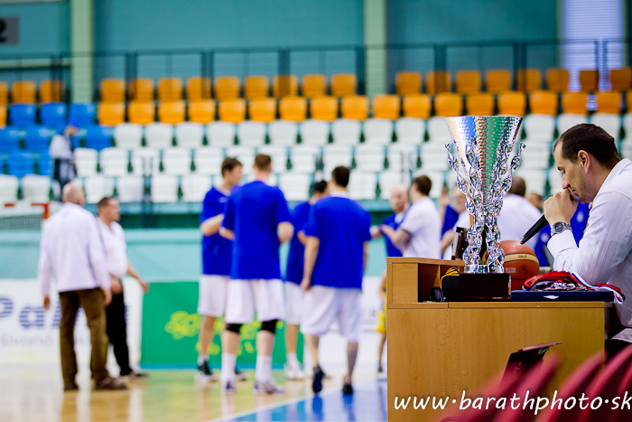 Spojenie SP žien, SP mužov a ankety o naj basketbalistu