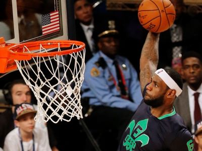 LeBron nepozná otca, ťažké detstvo ho hnalo dopredu