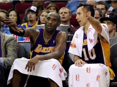 Najstarší muž NBA Nash ukončil sezónu, ale nie kariéru