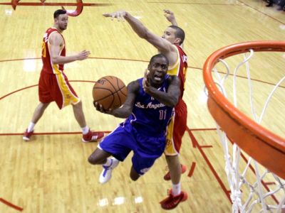 Philadelphia odmietla antirekord, Clippers sú v play-off