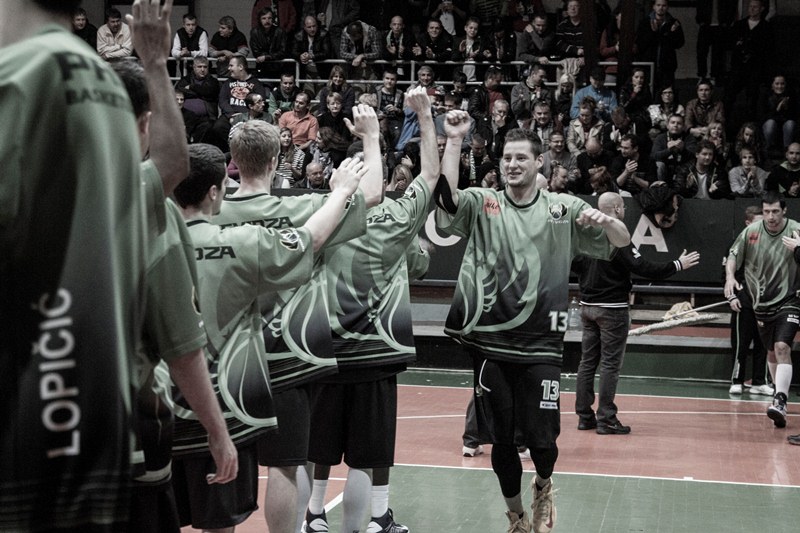Rón verzus Urban a snaha Prievidze skrotiť svitského medveďa