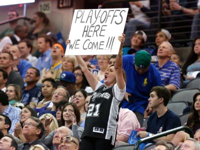 Dallas aj Golden State si skomplikovali postup