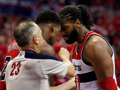 Asik ubránil Aldridga, Houston znížil v sérii