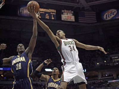 Nemal čo jesť, tenisky si delil s bratom, dnes chce dobyť NBA