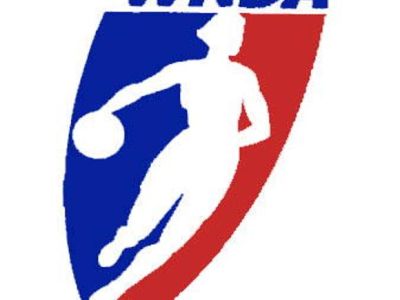 Phoenix vyhral aj v Chicagu, získal tretí titul v profilige