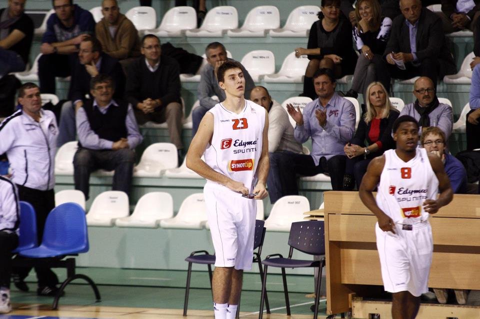 V prvej sezóne v NCAA bude vďačný za každú minútu