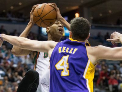 Favoritmi na titul pre najlepšieho smečiara Antetokounmpo a LaVine (video)