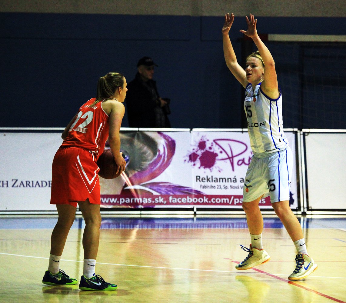 Spišská Nová Ves - Ružomberok (Alexandra Baburová, Slimáková) (Foto: Michal Buza/ruconbasket.com)