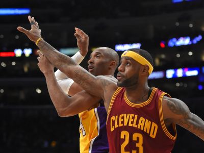 Irving s Jamesom potiahli Cavaliers, koniec rekordnej série Golden State