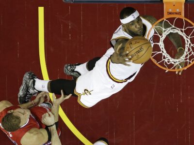 Cleveland s dvanástym triumfom za sebou, doma zdolal Clippers