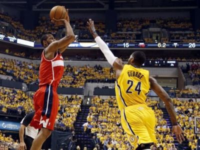 Play-off bez Miami, Indiana zdolala Washington po dvojnásobnom predĺžení