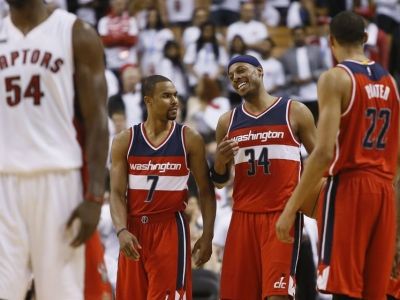 Toronto opäť doma prehralo, texaské derby pre Houston