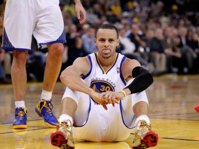 Najužitočnejším hráčom sezóny sa stal Stephen Curry