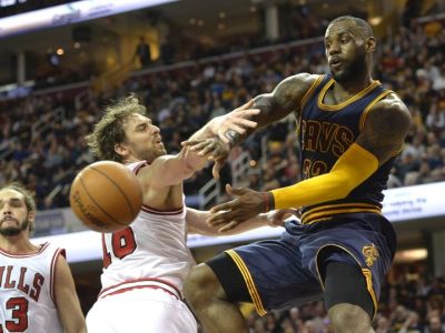 Chicago zdolalo Cleveland, v závere rozhodol Rose